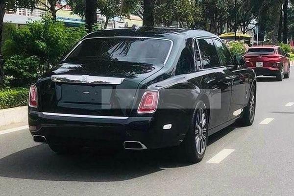 Ngắm Rolls-Royce Phantom VIII siêu sang trọng không dưới 60 tỷ của đại gia ở Vũng Tàu