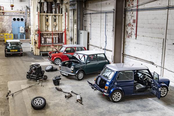 MINI ra mắt dịch vụ biến xe cổ thành ô tô điện