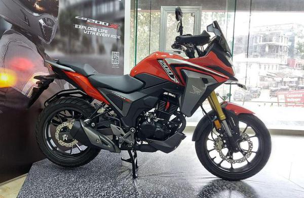 Ảnh thực tế mô tô địa hình cỡ nhỏ Honda CB200X 2021