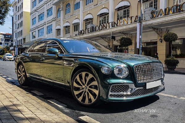 Ngắm Bentley Flying Spur First Edition với màu sơn trị giá 250 triệu tại Việt Nam