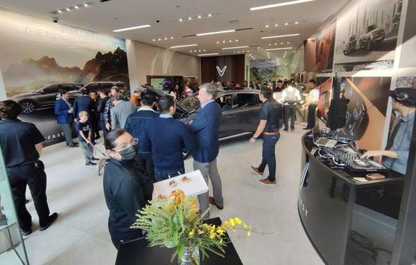 VinFast mở mới 4 cửa hàng tại California