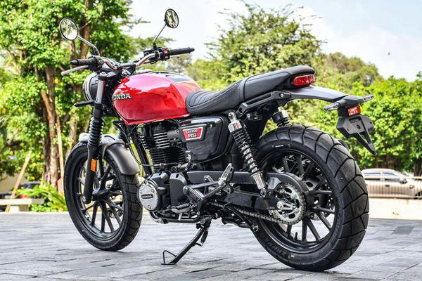Cận cảnh Honda CB350RS đầu tiên cập bến tại Việt Nam