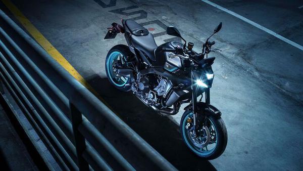 Ra mắt mẫu naked bike Yamaha MT-09 2024 thiết kế mới