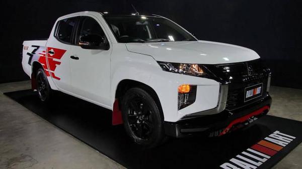Mitsubishi Triton Ralliart 2022 ra mắt tại Thái Lan với ngoại hình thể thao