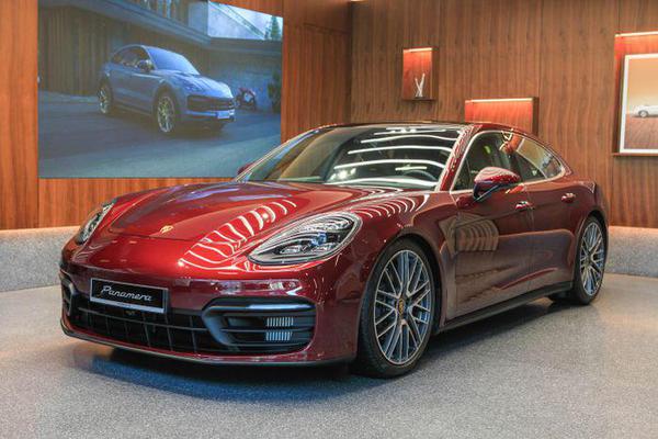 Soi chi tiết Porsche Panamera 2021 bản tiêu chuẩn giá từ 5,31 tỷ đồng tại Việt Nam