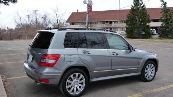 Mercedes-Benz triệu hồi khẩn cấp 300.00 SUV do vấn đề lỗi phanh