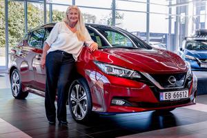 Chiếc Nissan Leaf thứ 500.000 được bán ra nhân kỷ niệm Ngày Xe Điện Thế Giới