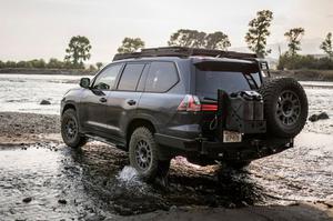 Phiên bản off-road Lexus LX570 với nhiều trang bị khủng cùng động cơ V8
