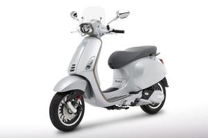 Vespa Sprint 150 phiên bản sinh nhật dành riêng cho Vespa Thái Lan
