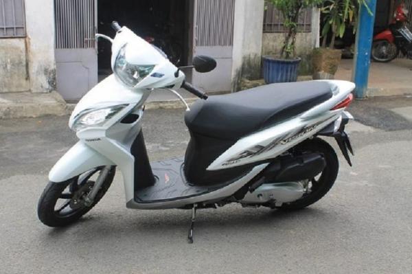 Do khan hàng, Honda Vision đã qua sử dụng được đà giá bán "leo thang"