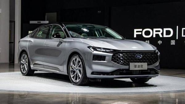 Ford Mondeo 2022 chính thức ra mắt với ngoại hình hoàn toàn mới