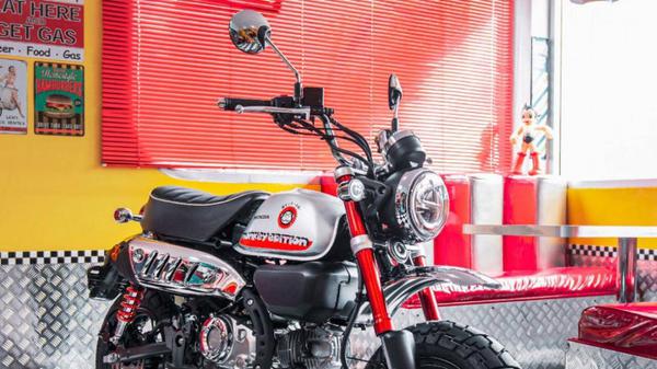 Honda Monkey Johney Red Edition ra mắt tại Thái Lan