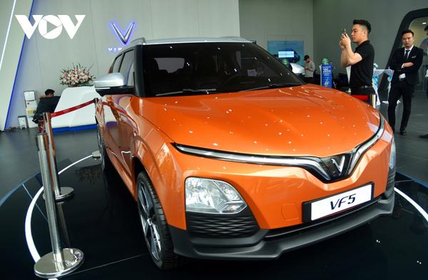 Triệu hồi gần 6.000 xe VinFast VF 5 Plus vì lỗi công tắc tổ hợp