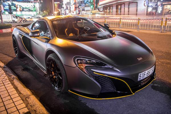Ngắm McLaren 650S Spider với ngoại thất độc đáo tại TP.HCM