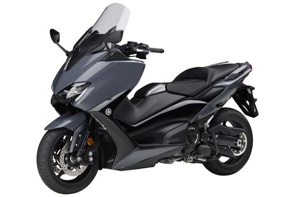 Yamaha TMax 560 2022 ra mắt với 2 tùy chọn màu sắc, giá gần 400 triệu đồng