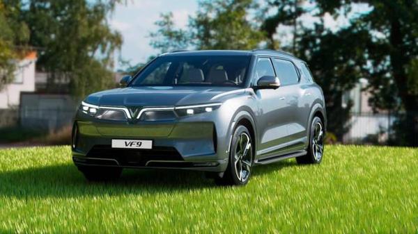 VinFast tổ chức Roadshow quảng bá xe điện xuyên Canada