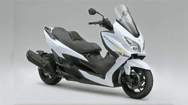 Suzuki trình làng xe đạp điện và xe tay ga chạy bằng khí hydro