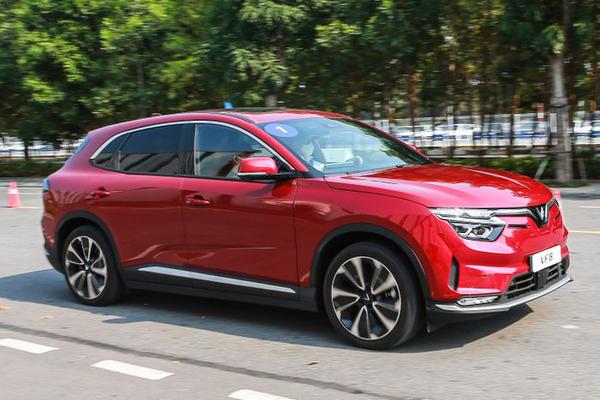 VinFast VF 8 và VF 9 lần đầu tăng giá bán tại Việt Nam
