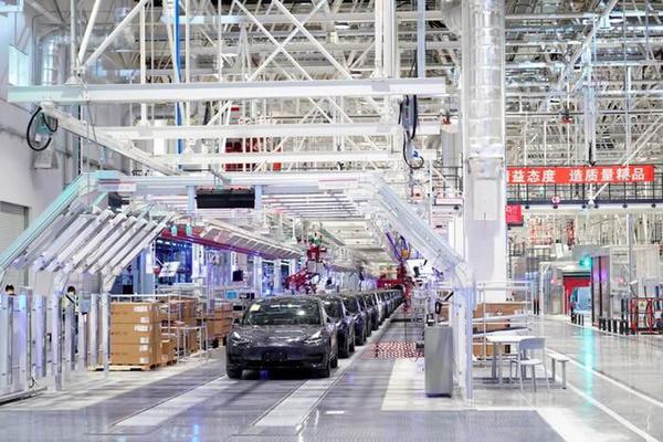 Tesla tiếp tục vấp phải sai lầm ở Trung Quốc, triệu hồi hơn 285.000 xe do lỗi tăng tốc đột ngột