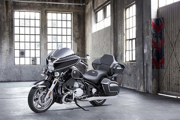 BMW R18 Transcontinental 2022 sở hữu giá bán hơn 500 triệu đồng