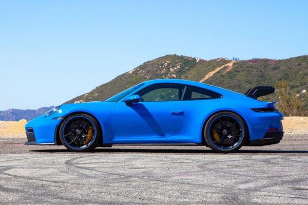 Top 10 ô tô thể thao đáng mua nhất năm 2022