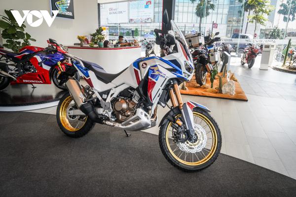 Chi tiết về mẫu xe Honda Africa Twin Adventure Sport có giá bán lên đến 700 triệu đồng