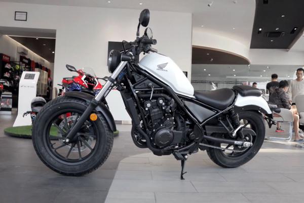 Honda Rebel 500 2021 sẽ có giá bán tại thị trường Việt Nam là 180 triệu đồng