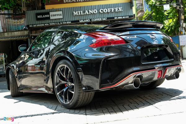 Chi tiết về chiếc xe Nissan 370Z NISMO hiệu suất cao xuất hiện tại Việt Nam
