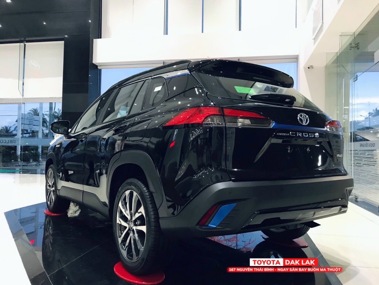 COROLLA CROSS PHIÊN BẢN HYBRID