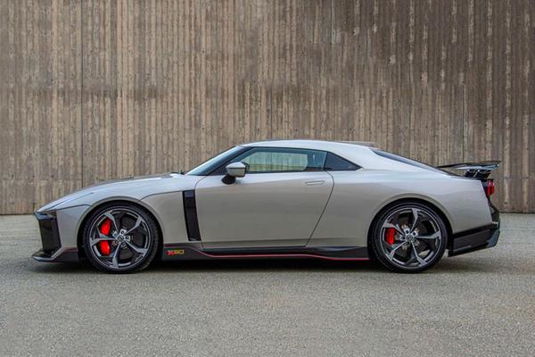 Nissan GT-R50 lên sàn đấu giá, thu về hơn 1 triệu USD