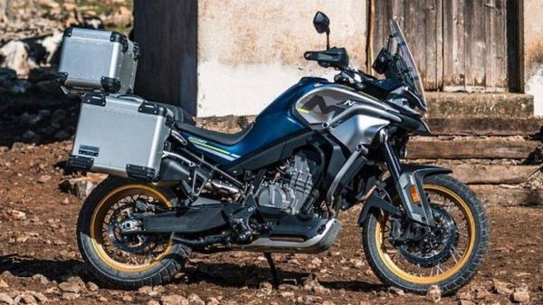 CF Moto 800MT sở hữu thiết kế giống với mẫu xe KTM 790 Adventure