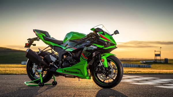 Siêu mô tô thể thao tầm trung Kawasaki Ninja ZX-6R 2024 nhận được hàng loạt cập nhật