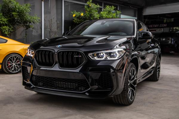 Chiêm ngưỡng BMW X6 M đời 2021 đầu tiên về Việt Nam