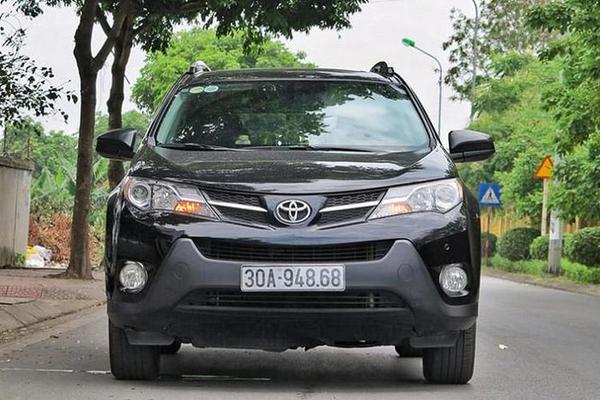Toyota RAV4 chạy 7 năm rao bán hơn 1 tỷ đồng, liệu có xứng đáng ?