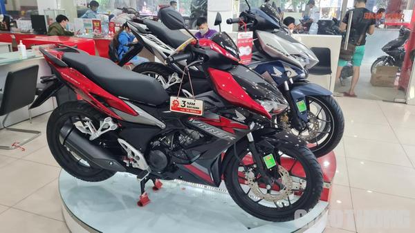 Giá Honda Winner X tiếp tục giảm từ 1,5-1,8 triệu đồng so với tháng trước.