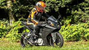 KTM RC390 2021 lộ ảnh chạy thử với nhiều đổi mới