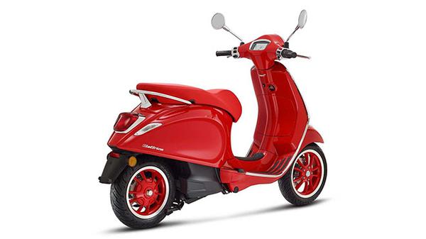 Xe điện Vespa Elettrica RED ra mắt giúp gây quỹ hỗ trợ đại dịch Covid-19