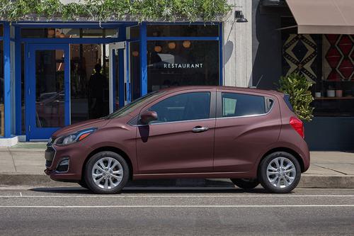 Chi tiết về Chevrolet Spark 2021 vừa ra mắt với giá siêu rẻ