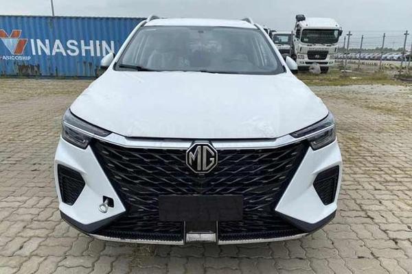 Ra mắt SUV cỡ C MG RX5 bản tiêu chuẩn giá từ 699 triệu đồng tại Việt Nam