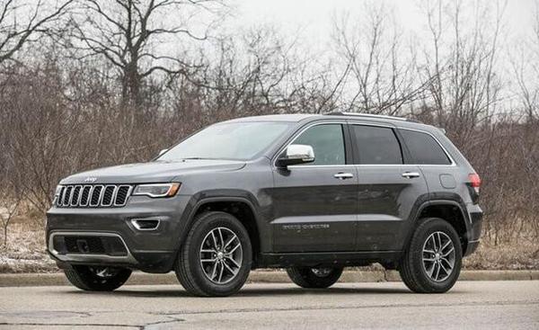 Gần 140.000 chiếc Jeep Grand Cherokee và RAM 1500 bị triệu hồi do lỗi bơm nhiên liệu