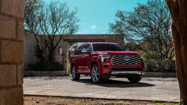 Toyota Sequoia 2023 chính thức ra mắt với một số nâng cấp đáng chú ý