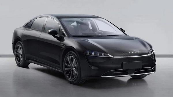 Giám đốc điều hành Huawei cho biết Luxeed S7 sẽ 'vượt trội hơn Tesla Model S'