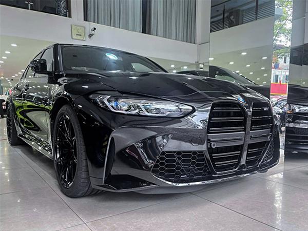 Chi tiết BMW M3 2022 số sàn đầu tiên về Việt Nam