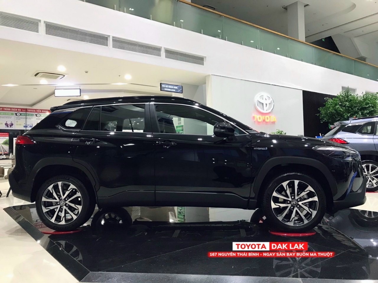 COROLLA CROSS PHIÊN BẢN HYBRID