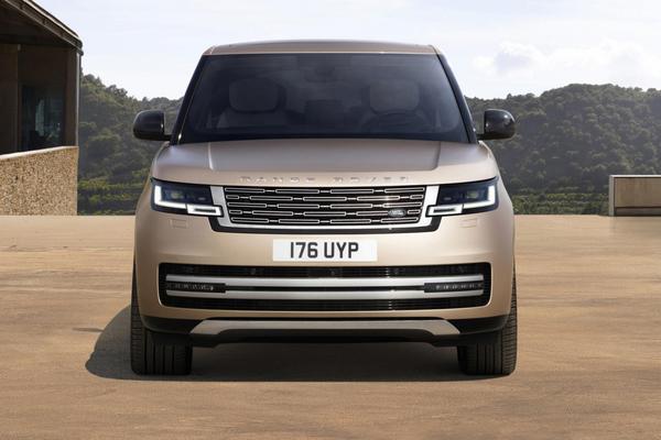 Chiêm ngưỡng Range Rover thế hệ mới vừa ra mắt tại Việt Nam