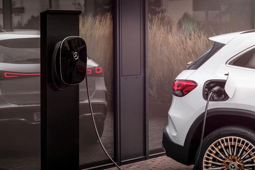 Đội hình xe điện Mercedes-Benz EQ sẽ được tăng cường bởi các mẫu xe AMG