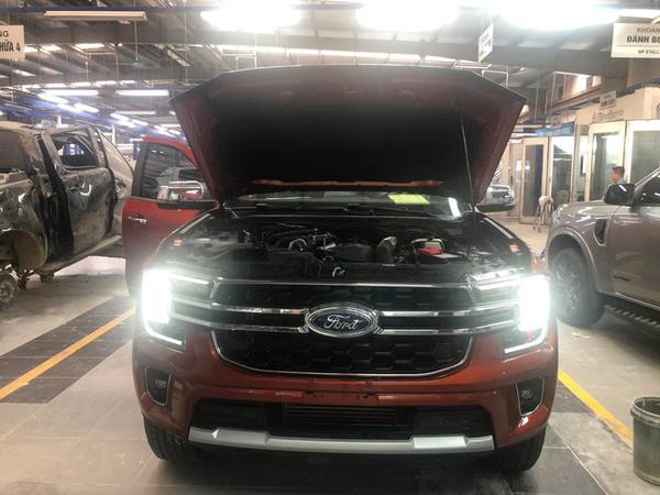 Rò rỉ thông số kỹ thuật chính thức của Ford Everest 2023 sắp ra mắt tại Việt Nam