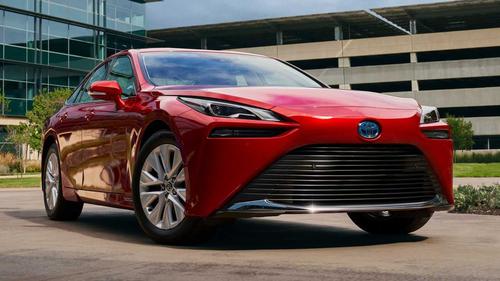 Toyota Mirai 2021 công bố giá, thấp hơn đến 200 triệu so với phiên bản 2020
