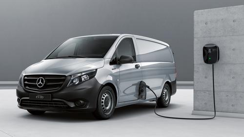 Chi tiết về Mercedes eVito phiên bản nâng cấp được bày bán tại Anh
