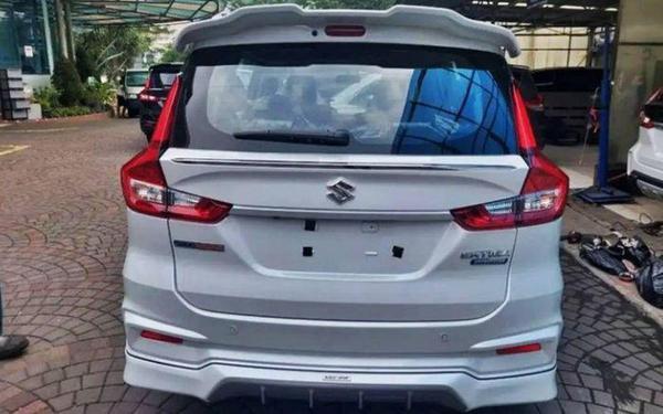 Ảnh thực tế Suzuki Ertiga bản Hybrid 2022 rò rỉ trước thềm ra mắt